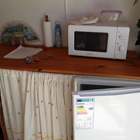 2-Bed Apartment - Sleeps 3 - Parking - Near Albox Ngoại thất bức ảnh