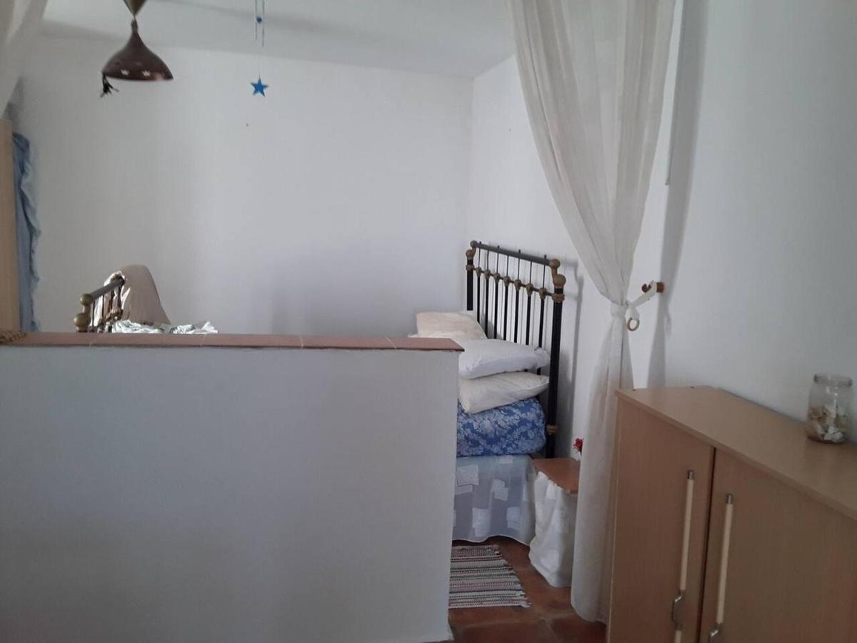 2-Bed Apartment - Sleeps 3 - Parking - Near Albox Ngoại thất bức ảnh